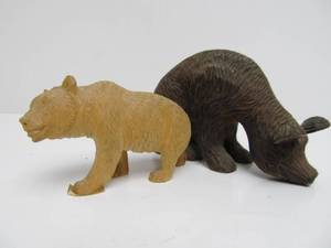 lot 192 image: 2 Vintage Hand Carved Wooden Bear Carvings