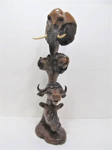 lot 230 image: Very Cool Carved Wood African Safari Animal Sculpture