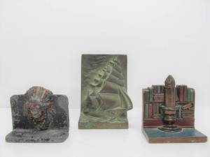 lot 260 image: 3 Assorted Vintage Bookends