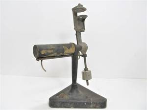 lot 262 image: Antique Cast Iron Industrial Casting Machine