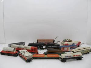lot 288 image: Nice Lot of HO Train Cars Including Engines