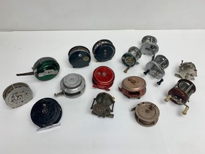 lot 317 image: Great Lot of Vintage & Antique Fishing Reels