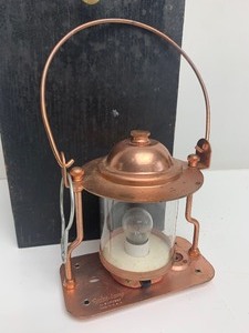 lot 319 image: Vintage Copper RADAR-LAMP by Burgess