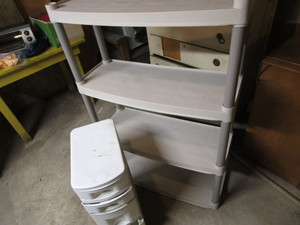 Shelf & Caddy