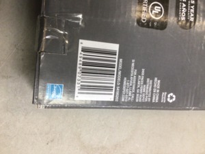 lot 60 image: Commercial Electric 18 in. 8-Watt Plug-in Color Changing LED Under Cabinet Light 3-Position Switch Linkable 500 Lumens Cords Included Customer return see pictures