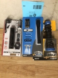 lot 83 image: Lot of flash lights various sizes