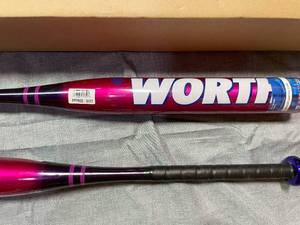 lot 107 image: 2 Worth FPFREE 3021 Metal Official Softball Bats