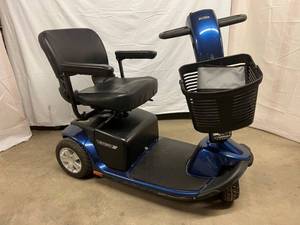 MSRP $2000 PRIDE VICTORY 10 SCOOTER 400LB CAPACITY - NEEDS NEW BATTERIES - BUY ONLINE $40PAIR &amp UP - ALL FUNCTIONS TESTED AS WORKING-GUARANTEED &amp SCOOTER IS FAST&nbsp SEE YOUTUBE (NOT ACTUAL SCOOTER IN IT) FOR MORE INFO&nbsp