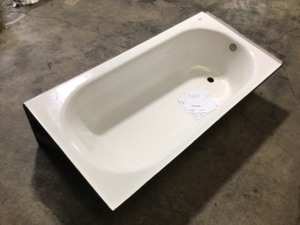 American Standard Princeton 60 in. Left Hand Drain Rectangular Apron Front Bathtub in White Customer Returns See Pics