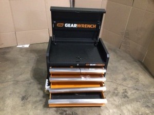 GEARWRENCH 26 in. 4-Drawer GSX Series Tool Chest Customer Returns See Pics