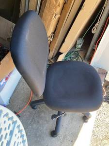Armless Task Chair