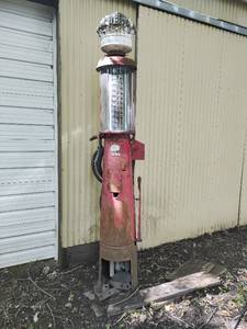 Old gas pump with American Standard Crown