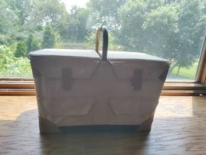 Vintage picnic basket w accessories