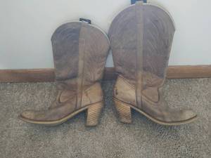 Womens 7.5 m cowboy boots