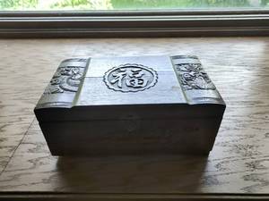 Jewelry box w contents