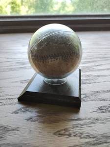 Baseball w unknown signatures