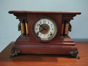 The E. Ingraham Company mantle clock