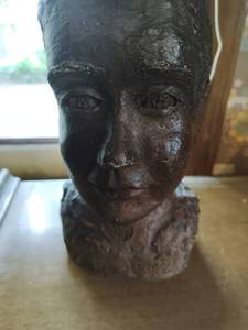 Head-bust