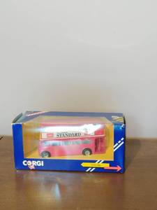 Model double-decker bus