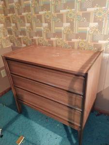 MCM-style chest of drawers by United Furniture Corporation