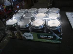 case of 12 pint mason jars with lid...