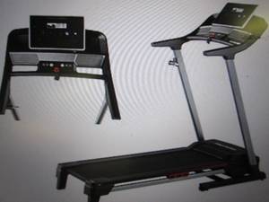 proform 305 cst treadmill box retai...