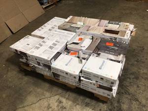 Pallet of Mixed Flooring Customer Returns See Pictures