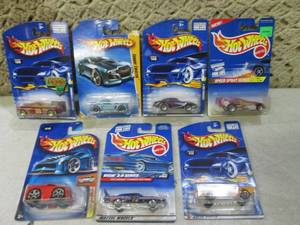 lot 12 image: (EC1) Assorted Hot Wheels...
