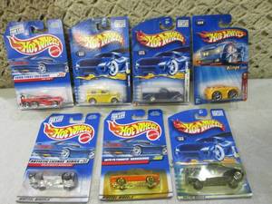 lot 13 image: (EC1) Assorted Hot Wheels...