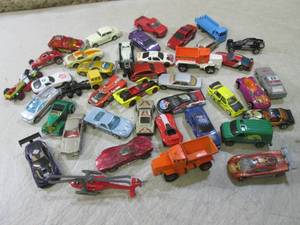 lot 15 image: (C-4) Assorted Toy Cars...