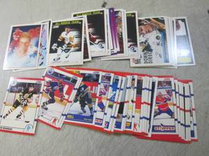 lot 66 image: (FS) 50 Assorted Hockey Sports Card...