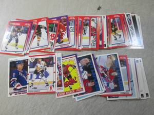 lot 67 image: (FS) 50 Assorted Hockey Sports Card...