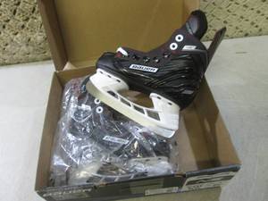 lot 119 image: (BS) Bauer Youth Ice Skates New In ...