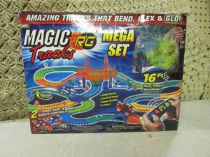 lot 126 image: (F-0) Magic RC Tracks Mega Set...
