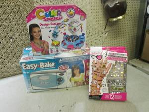 lot 201 image: (EW2) Easy Bake Oven - Color Splash...