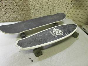 lot 206 image: (B-2) 2 Skateboards...