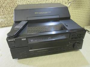 lot 210 image: (D-3) Sony CDP-CX151 100-Disc CD Ch...