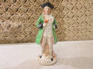 lot 220 image: (FS) 1950s Figurine 6 Tall...