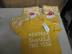 6 XS T-shirts...