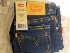 Levi Jeans size 6X Reg...