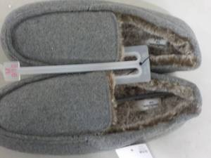 Good Fellow Grey size L 11-12  Slip...