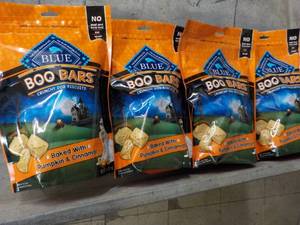 4 - 11 oz Bags Blue Boo Bars Dog Bi...