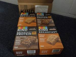 Case of 32 KIND Breakfast Protein B...