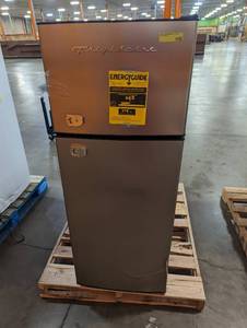 lot 262 image: Thomson 7.5 cu. ft. Top-Freezer Refrigerator, TFR725 - Scratch and Dent - In good working condition.