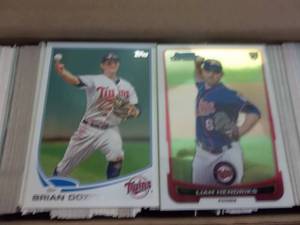 Approx. 600 MN Twins Baseball Cards Random Years & Makes