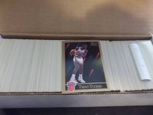 Approx. 500 Basketball Cards Skybox 1990