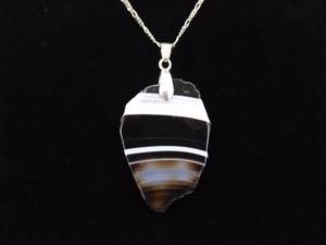 .925 Sterling Silver Dark Agate Pendant Necklace