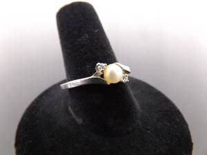 .925 Sterling Silver Genuine Pearl Size 8.75