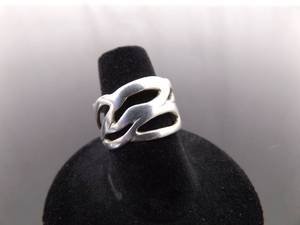 .925 Sterling Silver Designed and Styled Ring Size 7