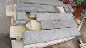 lot 5 image: Pallet of granite slabs, two varieties with the longest measuring  56 long x 9 wide, multiple sizes